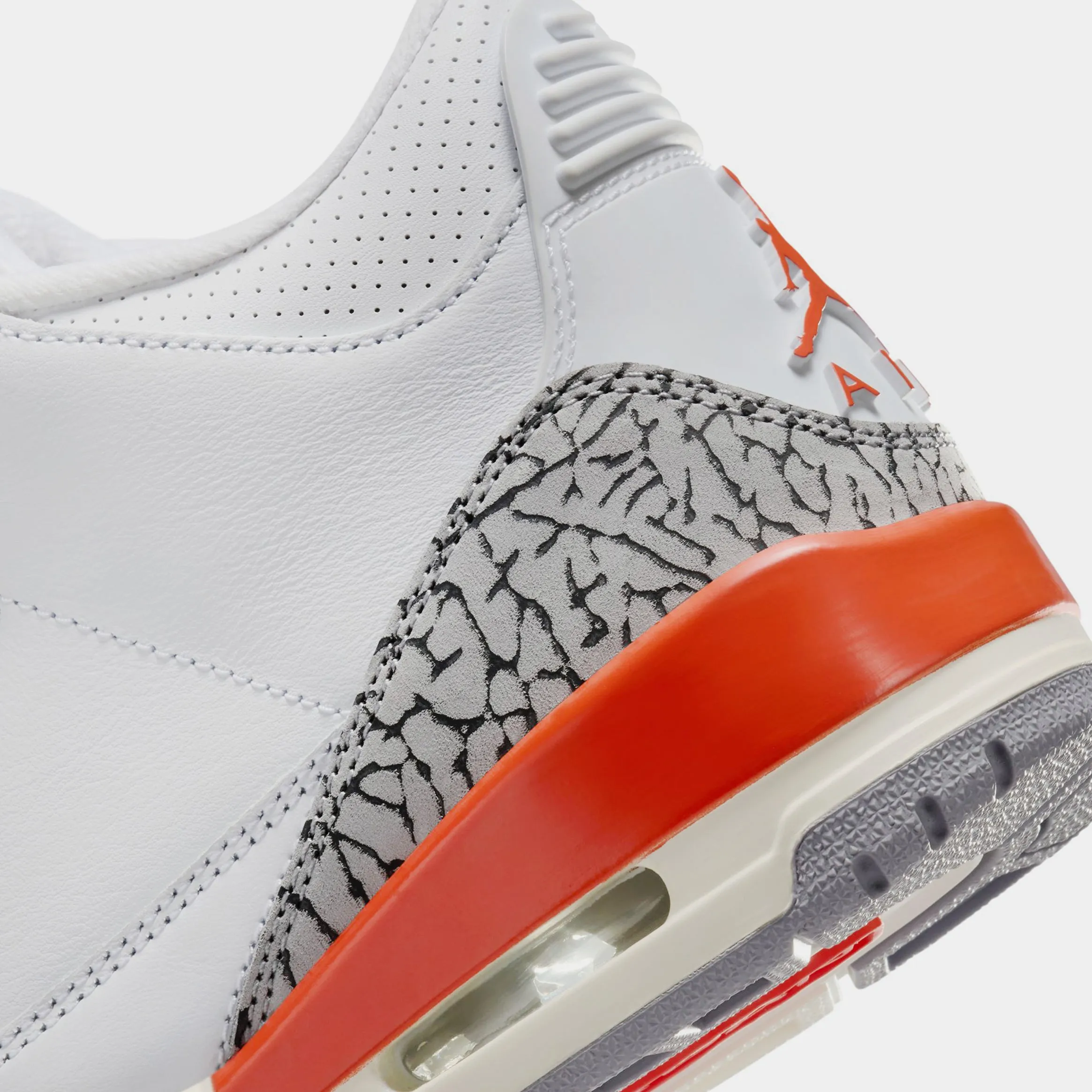 Air Jordan 3 Retro Georgia Peach Womens Lifestyle Shoes (White/Cosmic Clay/Sail/Cement Grey)